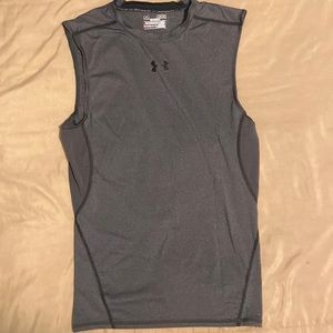 Under Armor sleeveless compression (M)